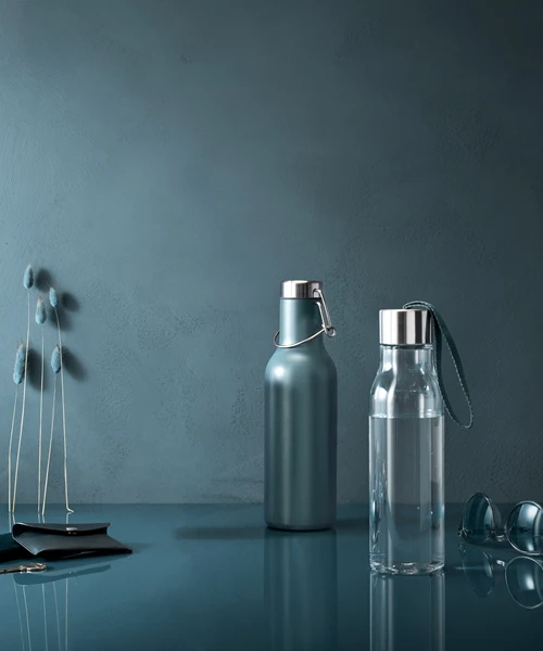 Eva%20Solo_LineExtension_Petrol_ToGo_RGB_HIGH_RED